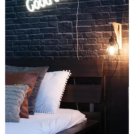Academy Industrial Chic 베르가모